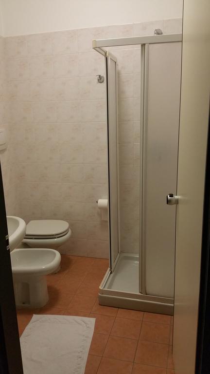 Hotel 5 Vie Almenno San Salvatore Стая снимка