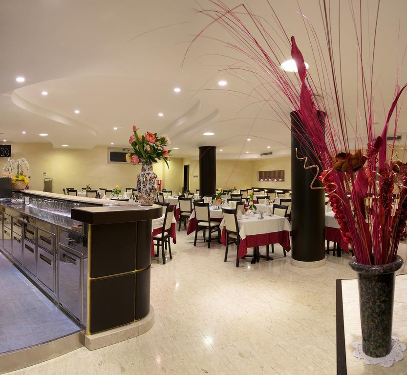 Hotel 5 Vie Almenno San Salvatore Екстериор снимка